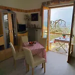 Lorena House