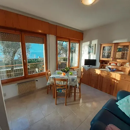 Lorena House برنزوني سول جاردا